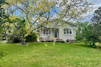10 Taipuha Settlement Road, Paparoa