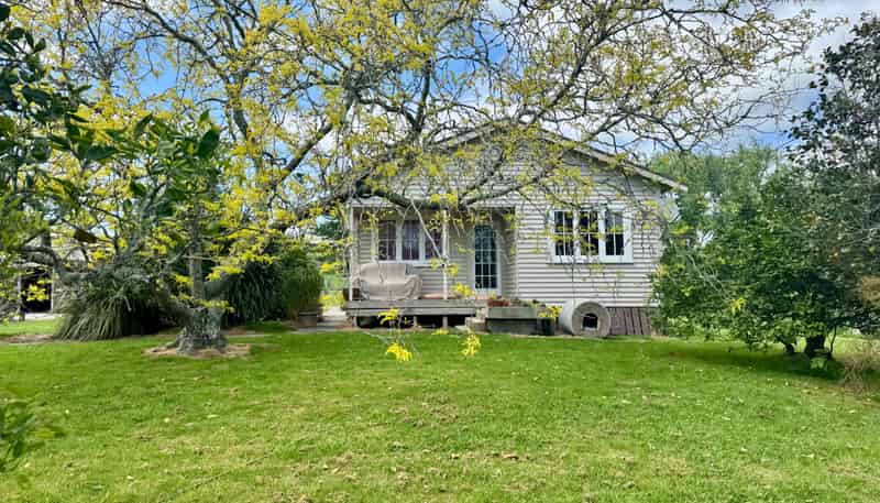 10 Taipuha Settlement Road, Paparoa