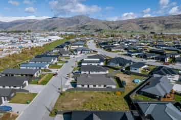 12 Smitham Drive, Cromwell
