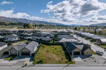 12 Smitham Drive, Cromwell
