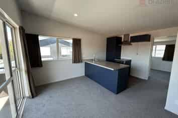 8/24 Whitmore Street, Edgeware