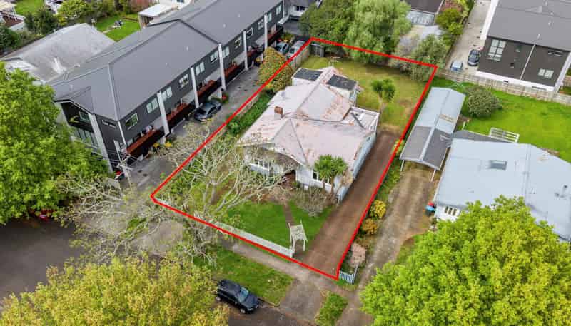 22 Acorn Street, Royal Oak