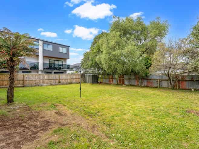22 Acorn Street, Royal Oak