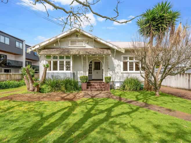 22 Acorn Street, Royal Oak