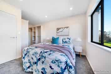 1/32 Tiraumea Drive, Pakuranga