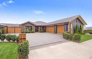 4 Verdeco Boulevard, Lincoln