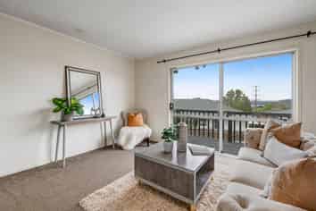 10 Santiago Crescent, Unsworth Heights