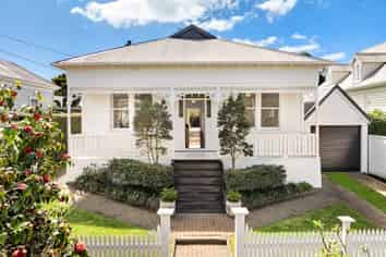51 Paice Ave, Sandringham