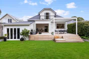 51 Paice Ave, Sandringham