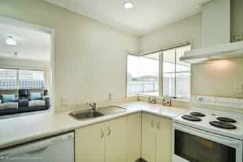 2/612 Queen Street West, Saint Leonards