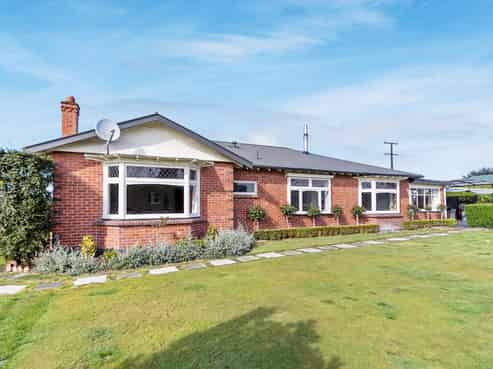 158B North Street, West End