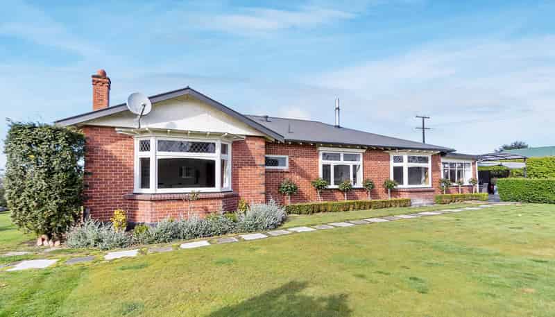 158B North Street, West End