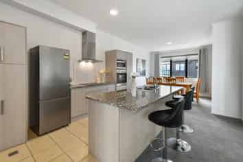 12/130 Stancombe Road, Flat Bush