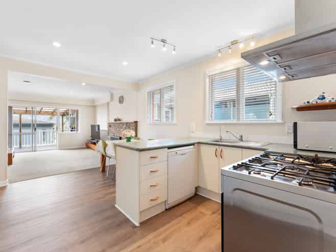 1/625 Beach Road, Rothesay Bay
