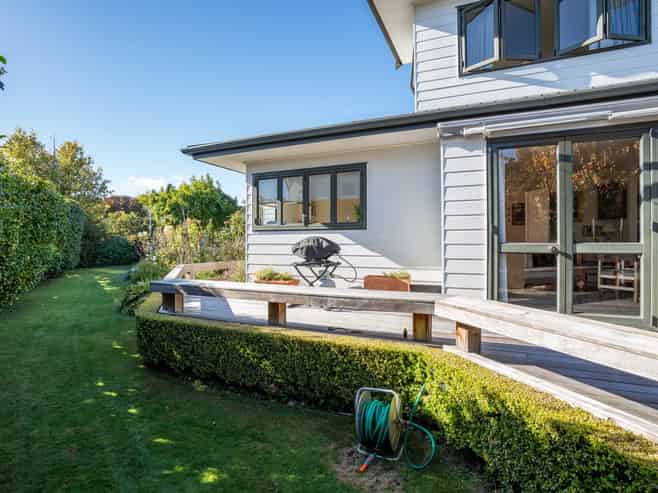 9 Haines Grove, Rainbow Point