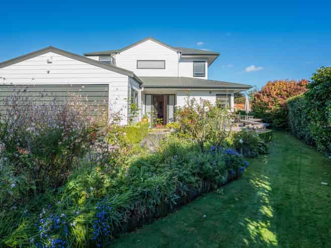 9 Haines Grove, Rainbow Point