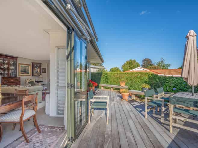 9 Haines Grove, Rainbow Point