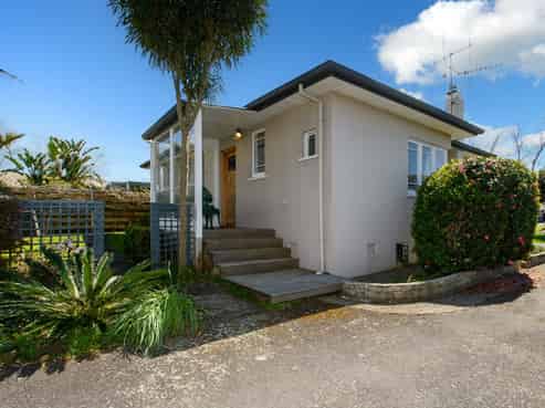 110A Fourteenth Avenue, Avenues