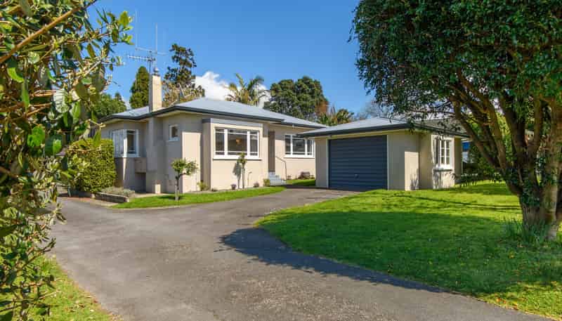 110A Fourteenth Avenue, Avenues