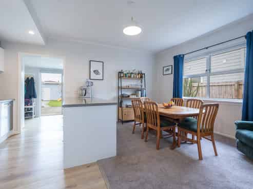 104 Milton Street, The Wood