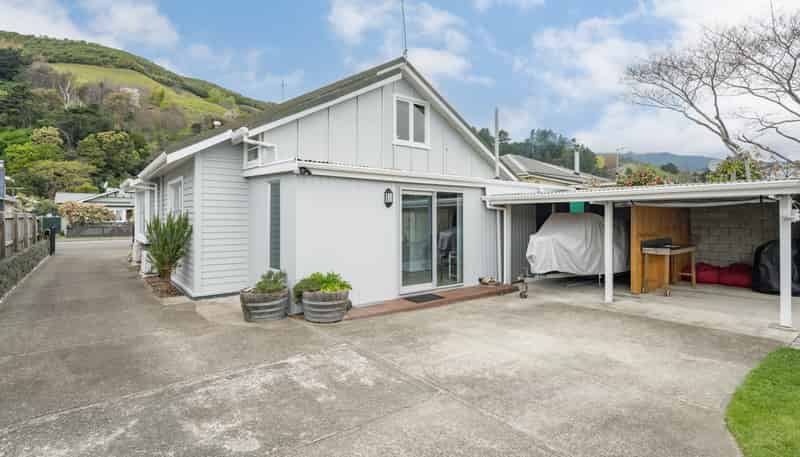 104 Milton Street, The Wood