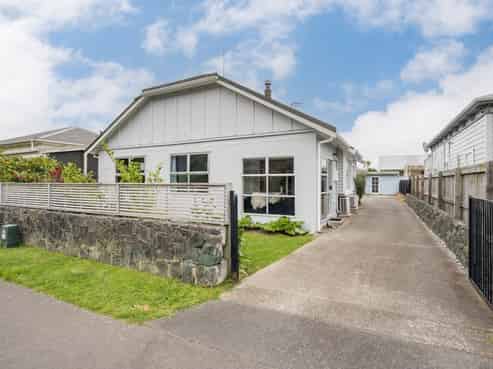 104 Milton Street, The Wood