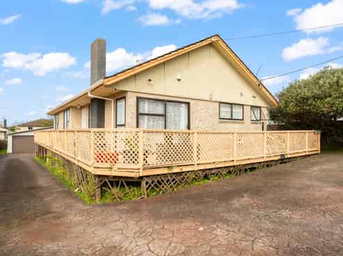 36 Barrys Road, Glendene