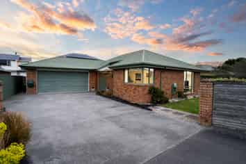 301C Burwood Road, Burwood