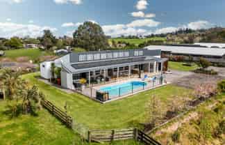 22 Pickwick Road, Otamatea