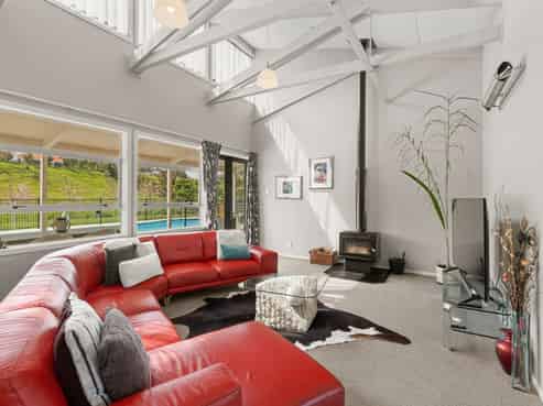 22 Pickwick Road, Otamatea