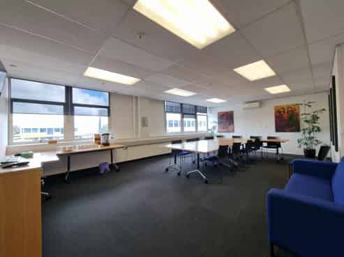 Commanding Inner City Office