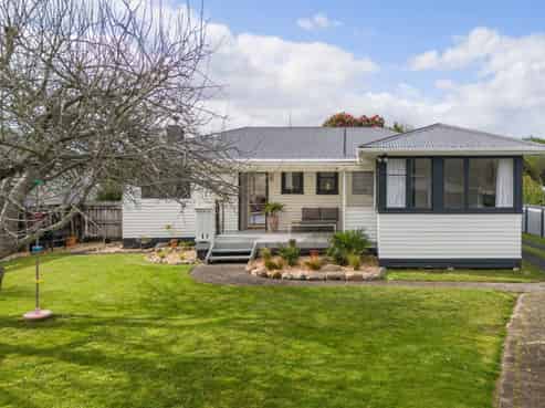 33 Adams Street, Waihi