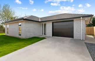 37a Rhodes Street, Carterton