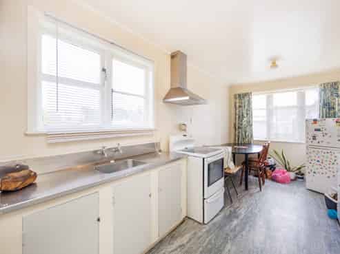 6 Lambert Street, Marton