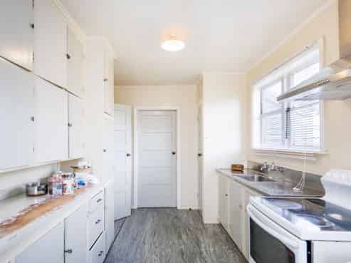 6 Lambert Street, Marton