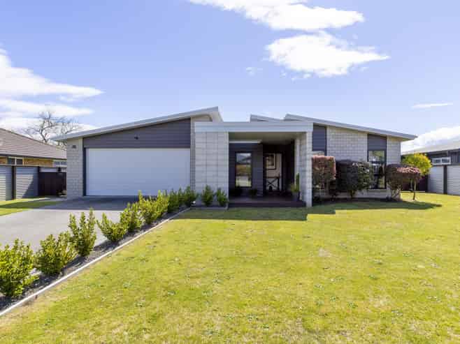 15 Windsor Street, Richmond Heights