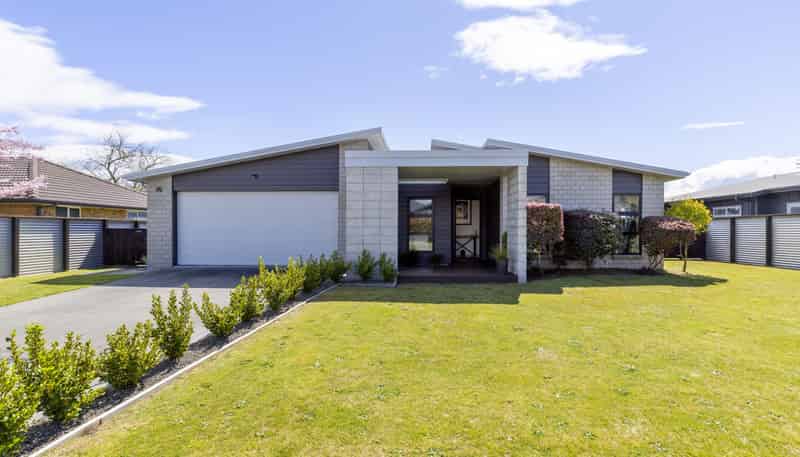 15 Windsor Street, Richmond Heights
