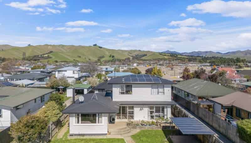9A Buick Street, Redwoodtown