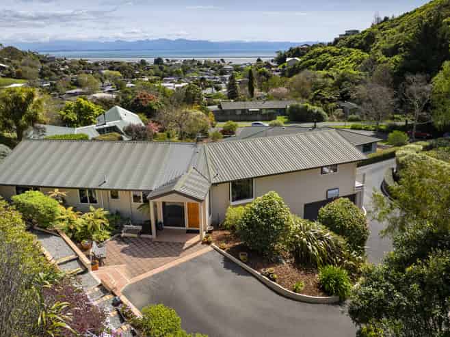 6 Strathaven Place, Atawhai