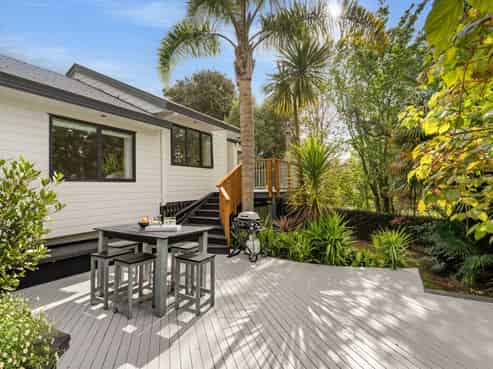 1 Taramea Rise, Pyes Pa