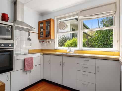 24 Greenhill Road, Wakatu