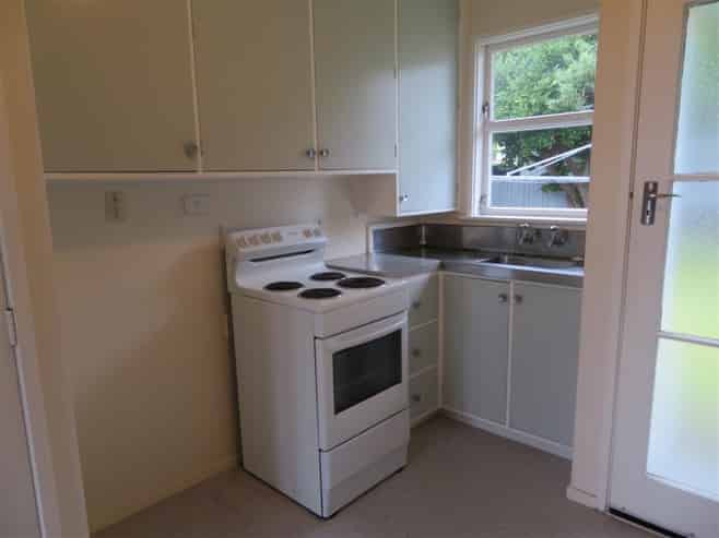 11/136-138 Waddington Drive, Naenae