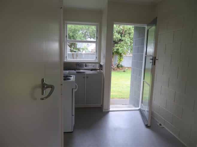 11/136-138 Waddington Drive, Naenae