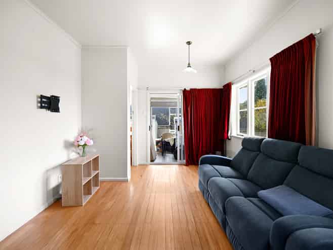 17 Sillary Street, Hamilton East