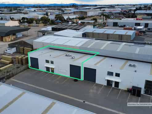 Tidy Hornby Warehouse/Office