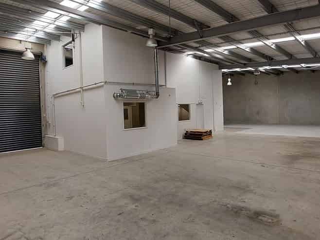 Tidy Hornby Warehouse/Office
