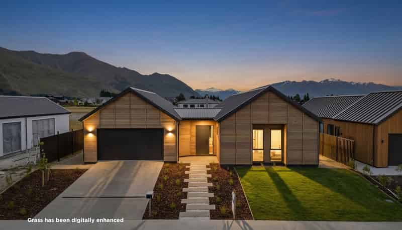 13 Packer Road, Wanaka