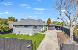 7 Newhaven Street, Burwood