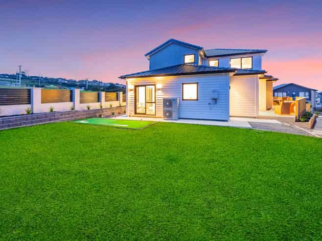 17 Ballyalton Crescent, Flat Bush