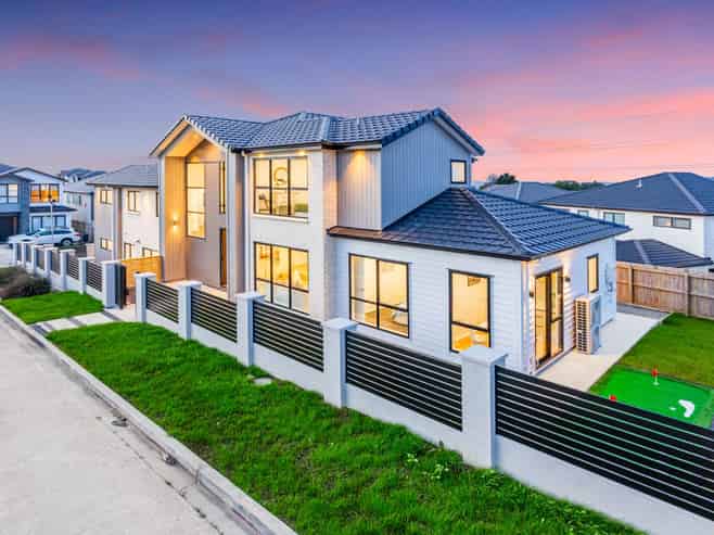 17 Ballyalton Crescent, Flat Bush